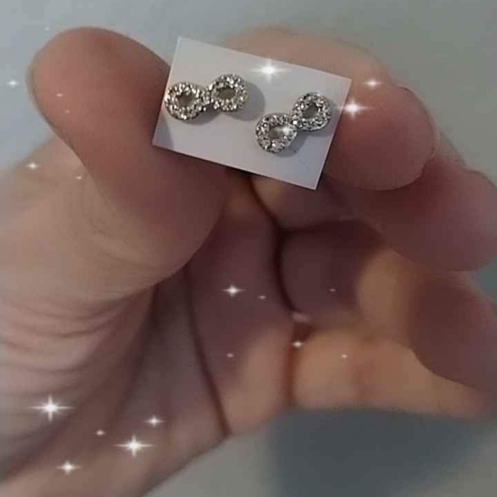 Infinite earrings